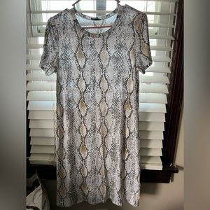 Express T-shirt dress size S